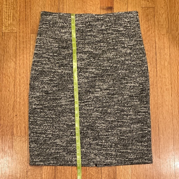 AnnTaylor Black and White Women's Skirt Size 10 - Picture 6 of 9
